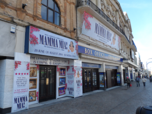 Mamma Mia Banner Graphics